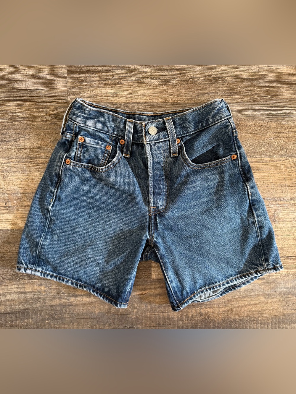 Levi’s 501 Women’s (24) Sz US 00 Mid Rise Button Fly Blue Denim Shorts 6” Inseam